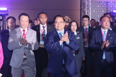 范明政总理出席东盟商务与投资峰会高级对话