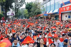 胡志明市人民喜迎国家统一50周年