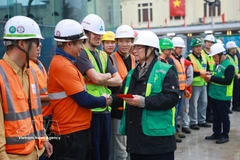 范明政总理调研督导河内城铁项目建设进度