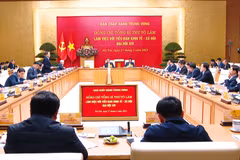 苏林总书记：经济社会发展情况报告需成为实现国家发展目标的行动指南