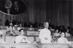越南共产党领导全民抗战建国（1946-1960年）