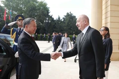 阿塞拜疆总统举行仪式 欢迎苏林总书记对阿塞拜疆进行国事访问