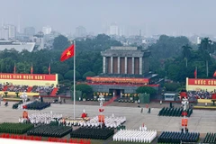 附图：越南举行国庆80周年盛大阅兵。图自越通社