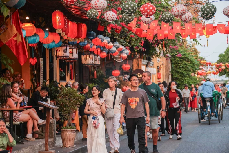 国家统一50周年:旅游业成为广南省重要经济产业