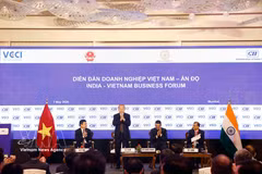 越共中央总书记、国家主席苏林出席越印企业论坛。图自越通社