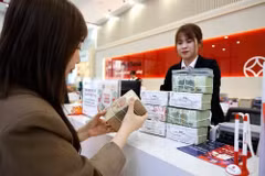 预计越南个人金融资产将超过6000亿美元。图自Vietnam+