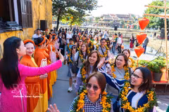 岘港市为近200个会奖旅游团提供咨询，接待游客超过6万人次。图自越通社