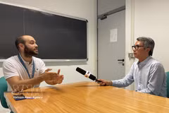 那不勒斯量子湾（NQB）首席执行官朱塞佩·塞尔皮科接受越通社记者的采访。图自越通社