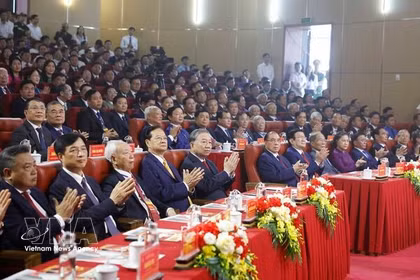 苏林总书记、国家主席：河静省要提升物流服务质量，努力成为区域的贸易纽带