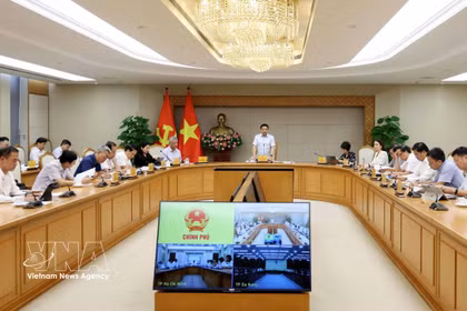 越南政府副总理阮文胜主持召开在越国际金融中心执行委员会第三次会议。投资越通社