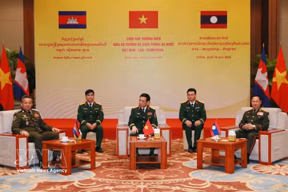 越老柬三国防长年度会晤: 巩固与增强三国之间的团结