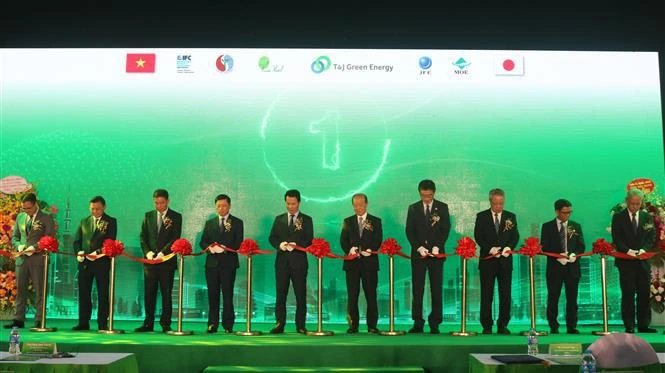 北宁省高科技垃圾焚烧发电厂落成