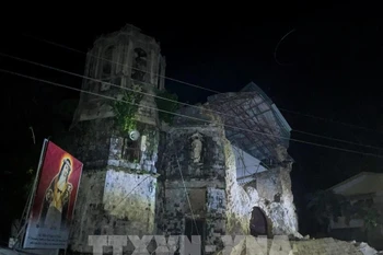 菲律宾宿务岛一座教堂在地震中受损。图自越通社