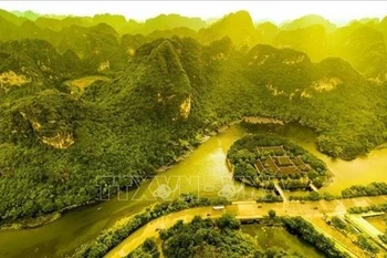 长安名胜群美景。图自越通社