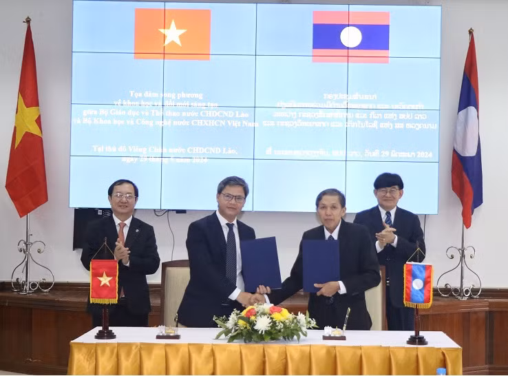 科学技术创新研究院与老挝科学研究与创新研究院合作备忘录签字仪式。图自most.gov.vn