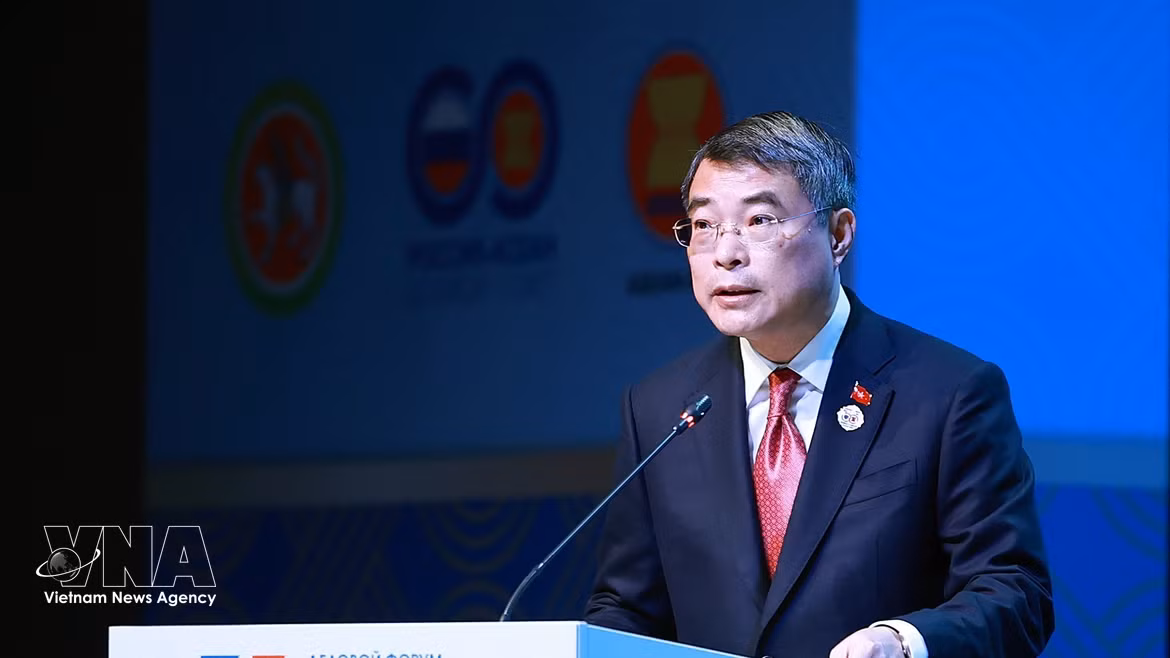 黎明兴总理在俄罗斯—东盟企业论坛上发表讲话