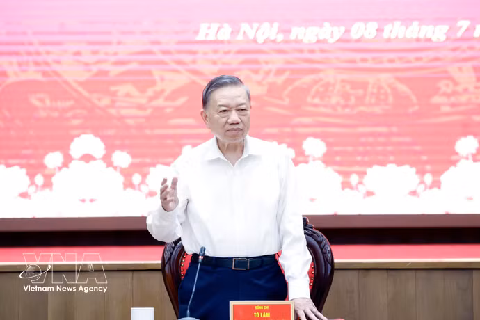 越共中央总书记、国家主席苏林在会议上发表讲话。图自越通社