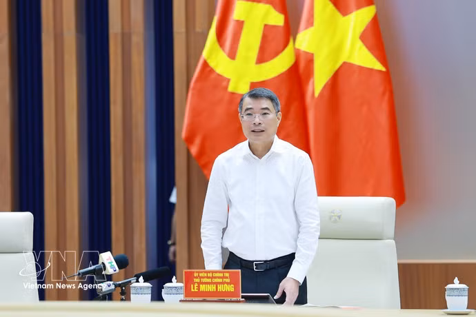 越南政府总理黎明兴在会议上发表讲话。图自越通社