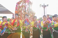 越南芒族妇女。图自越通社