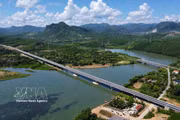 龙大——从“火热坐标”到承载感恩之情的红色地址