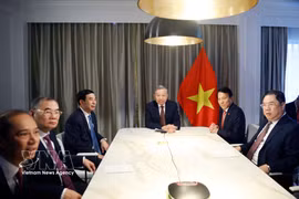 苏林总书记与美国前参议员帕特里克·莱希通电话。图片来源：越通社