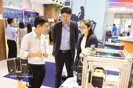 为配套工业“加油助力”