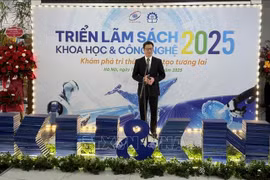 信息统计局局长陈得宪在活动上致开幕词。图自越通社