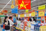 越南商品占领春节市场 国产产品深受消费者的青睐