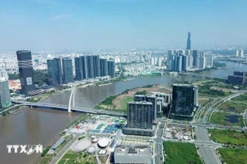 2025年，胡志明市将有超过1万套公寓开盘，其中B级公寓占总供应量的54%。图自越通社