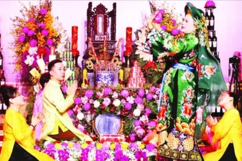 北山坊举行母神信仰仪式的一个场景。图自《人民报》