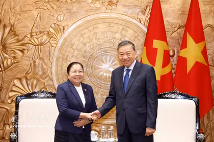 越共中央总书记、国家主席苏林会见老挝人民革命党中央组织部部长西赛