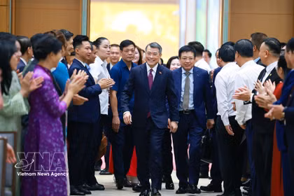 政府总理黎明兴：从识别和解决困难转向完善发展基础