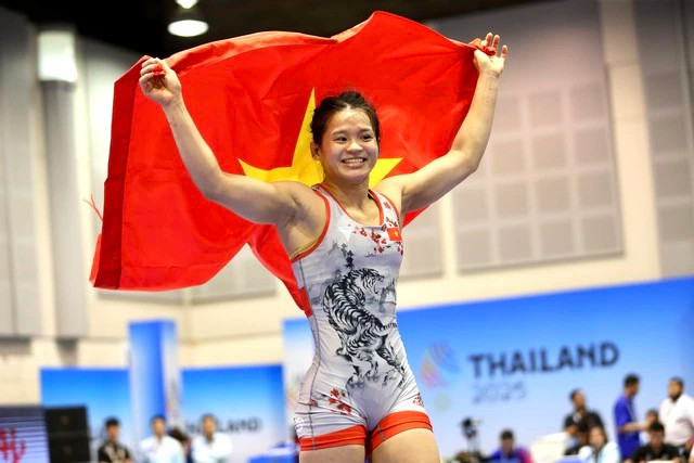 阮氏美庄在女子自由式摔跤57公斤级中夺得。图自青年报