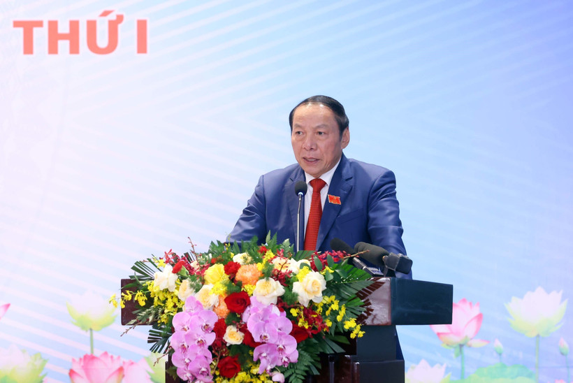 越共十四大政治报告和决议的意见建议，政府党委宣教与民运部部长、文化体育旅游部党委书记、部长阮文雄。图自越通社
