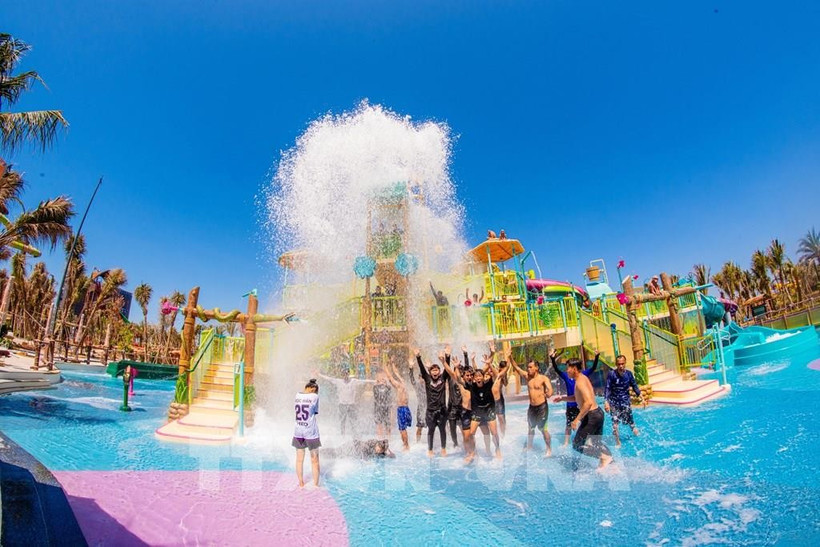 15公顷滨海水上乐园有望成为重要的休闲娱乐亮点，满足南方民众在春节等高峰节日期间的旅游需求。图自越通社