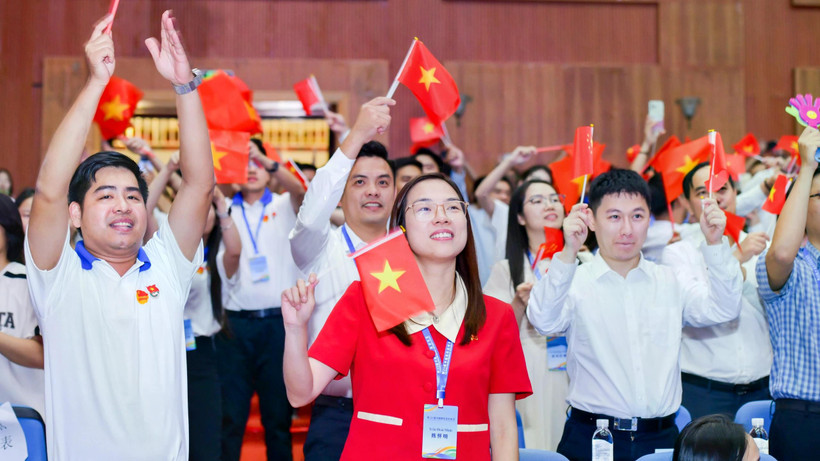 参加活动的越南青年。图自青年报
