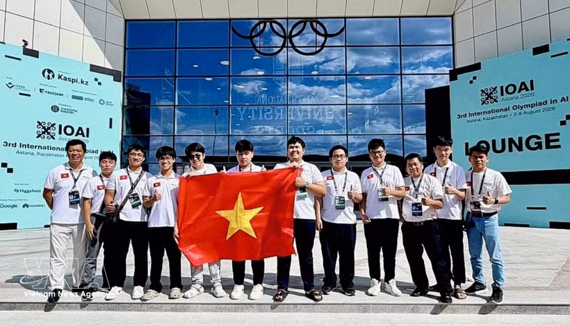 越南代表队在2026年国际人工智能奥林匹克竞赛中喜获7枚奖牌。图自越通社