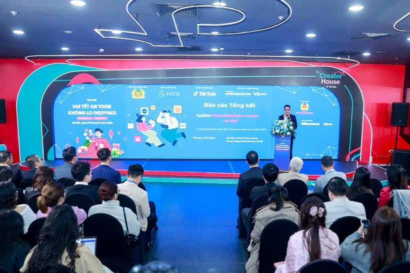 “安全过年——无忧Deepfake”座谈会现场。图自越通社