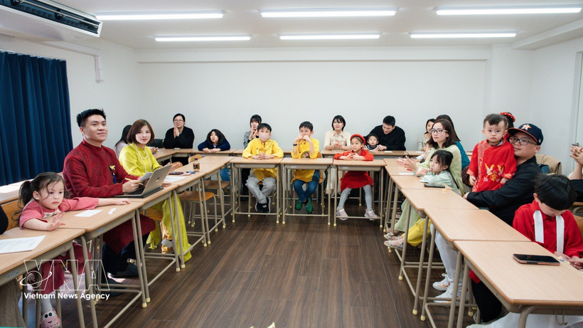 “在日本保护越南文化和越南语”为主题的纪念活动现场。图自越通社