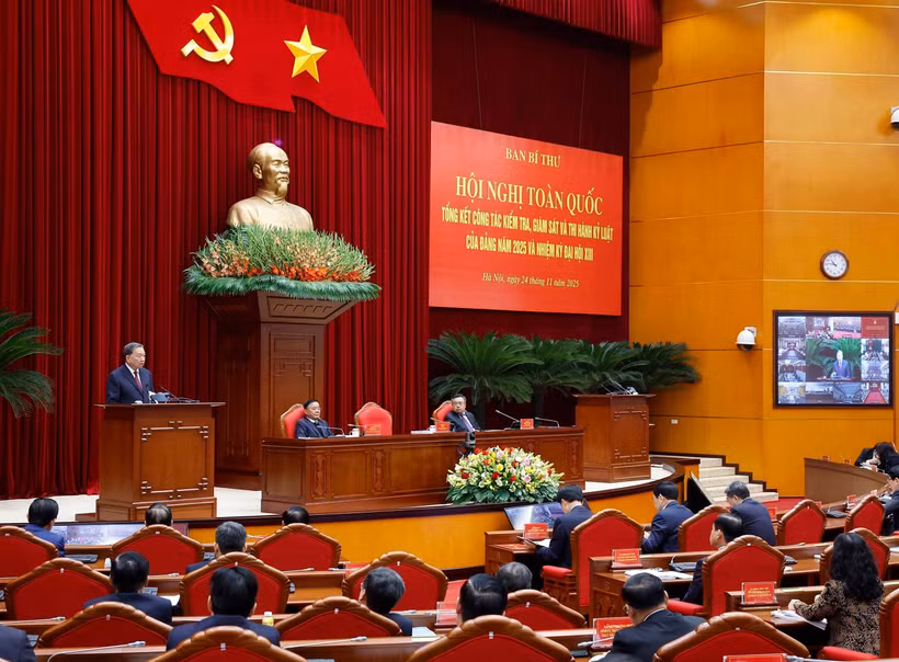 苏林总书记在会上发言。图自越通社