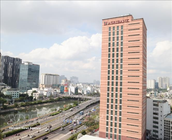 胡志明市第一郡中心区域汇聚了多家国内外金融机构。图自越通社