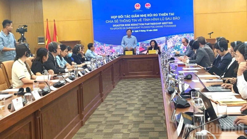 越南农业与环境部副部长阮黄协在会上发言。图自人民报