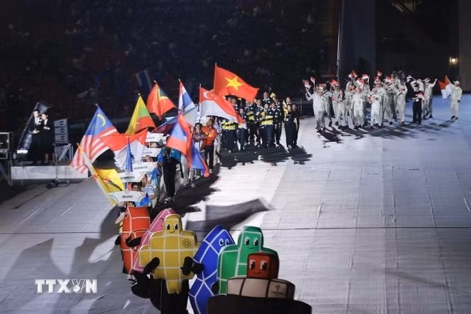 第33届东南亚运动会闭幕式。图自越通社