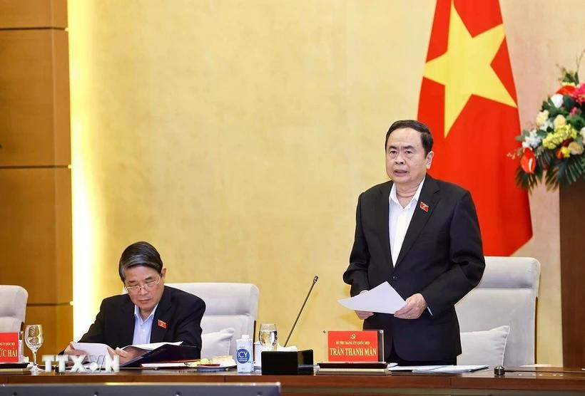 国会主席陈青敏在国会大厦主持召开国会党委常务委员会会议。图自越通社
