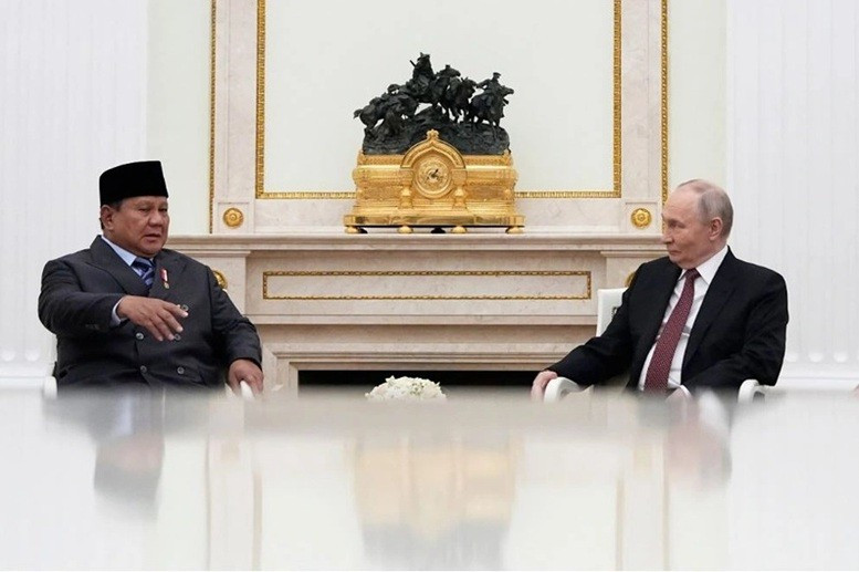 印度尼西亚总统普拉博沃·苏比安托于2025年12月10日在莫斯科会见俄罗斯总统弗拉基米尔·普京。来源：路透社