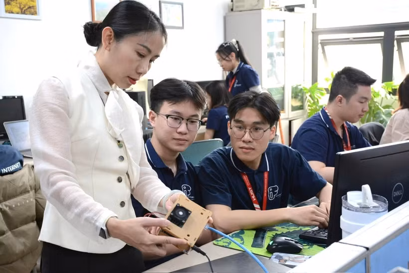 河内理科大学的大学生。