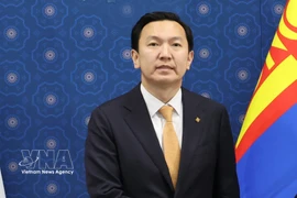 尼亚木-奥索尔·乌其日勒先生当选蒙古国总理。图自越通社