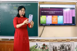 将人工智能引入校园。图自越通社
