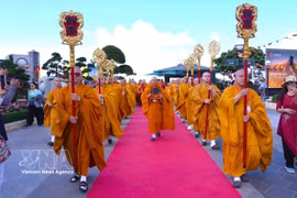 2025年联合国卫塞节：在西宁省黑婆山为世界和平祈福并种植108棵菩提树。图自越通社
