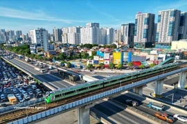 河内城铁吉灵—河东线。图自越通社